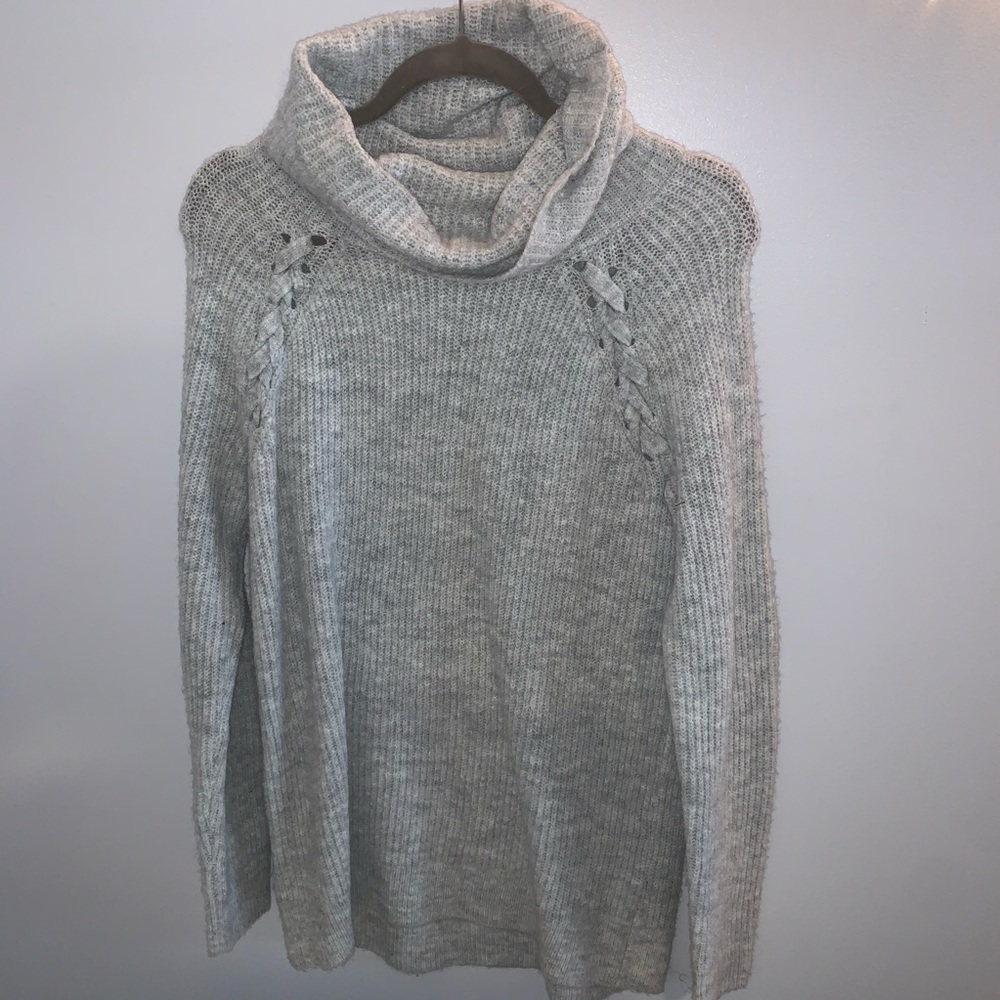 Hollister Gray Sweater